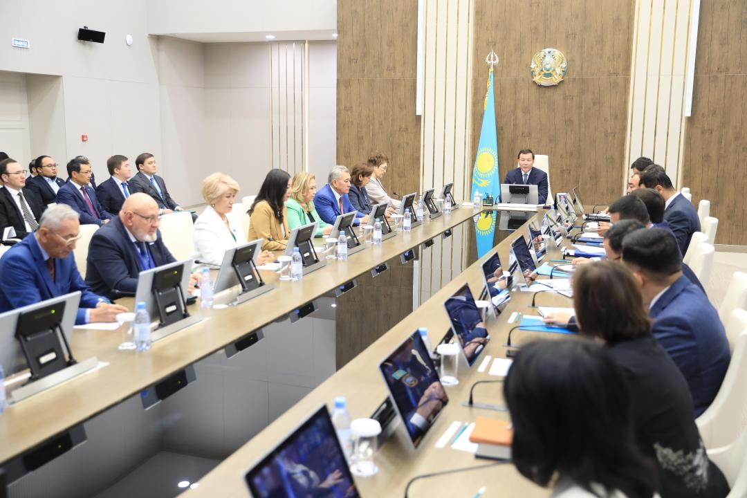 Мас көршісінің трафиктеніп жатқан суреті